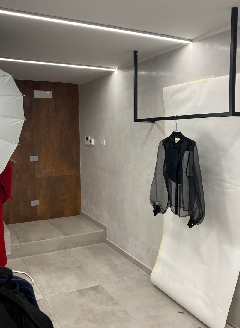 Set fotografico MOHE con fondale e illuminazione per foto ecommerce di abbigliamento